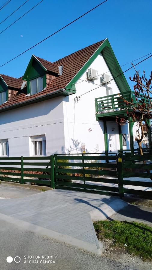 Bamboo Apartman Siófok Eksteriør bilde