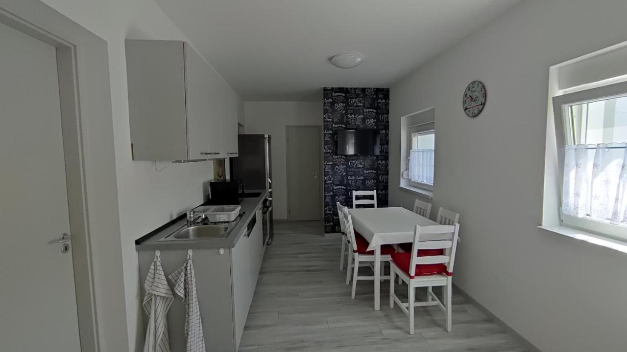 Bamboo Apartman Siófok Eksteriør bilde